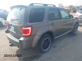 2011 Ford Escape XLT с VIN 1FMCU9D78BKC39019, выставлен на аукционе IAAI как лот 41903813 с пробегом 226 401 миль миль и . История ставок и продаж доступна на DreamBid. Изображение 4.