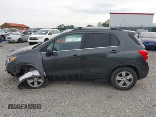 2020 Chevrolet Trax LT with VIN 3GNCJLSB8LL138202, listed as a IAAI auction lot 42431306 with 12,285 mi miles and . Bid and sale history available at DreamBid. Image 15.
