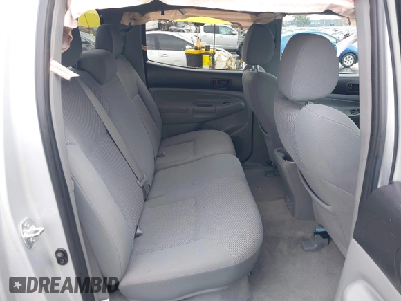 2008 Toyota Tacoma PreRunner with VIN 5TEJU62N88Z517191, listed as a IAAI auction lot 41515565 with 106,699 mi miles. Bid and sale history available at carsss.com. Image 8.