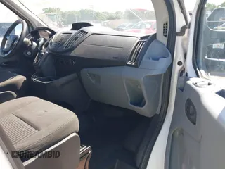 2018 Ford Transit Cargo с VIN 1FTBW3XG0JKA74049, выставлен на аукционе IAAI как лот 42607175 с пробегом 79 297 миль миль и . История ставок и продаж доступна на DreamBid. Изображение 5.