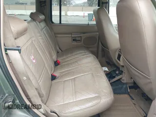 1999 Ford Explorer XLT с VIN 1FMZU35P0XZB78284, выставлен на аукционе IAAI как лот 41510875 с пробегом 231 923 миль миль и . История ставок и продаж доступна на DreamBid. Изображение 8.