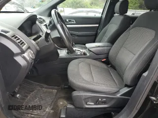 2017 Ford Explorer XLT с VIN 1FM5K8D81HGD00711, выставлен на аукционе Copart как лот 61385325 с пробегом 162 028 миль миль и Списание • Salvage title. История ставок и продаж доступна на DreamBid. Изображение 7.
