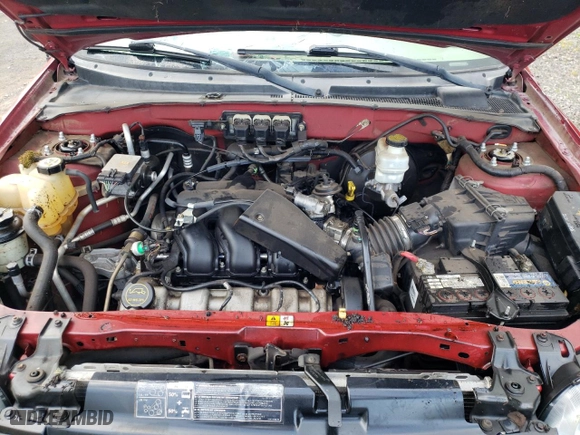 2005 Ford Escape XLT with VIN 1FMYU931X5KA61749, listed as a Copart auction lot 87435914 with 175,183 mi miles and Salvage Title. Bid and sale history available at carsss.com. Image 13.
