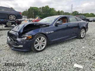 2017 Jaguar XJ R-Sport with VIN SAJWA1C70H8W05558, listed as a Copart auction lot 59759165 with 102,230 mi miles and Salvage title. Bid and sale history available at DreamBid. Image 1.