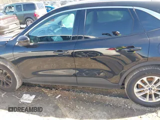 2021 Ford Escape SE with VIN 1FMCU0G62MUB07332, listed as a IAAI auction lot 41452692 with 56,663 mi miles and . Bid and sale history available at carsss.com. Image 14.