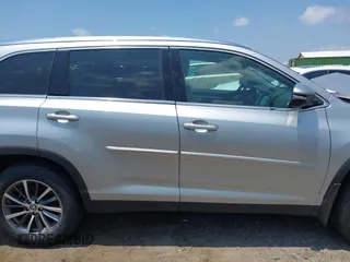2019 Toyota Highlander SE with VIN 5TDJZRFH6KS614952, listed as a IAAI auction lot 42636713 with 65,471 mi miles and . Bid and sale history available at DreamBid. Image 14.