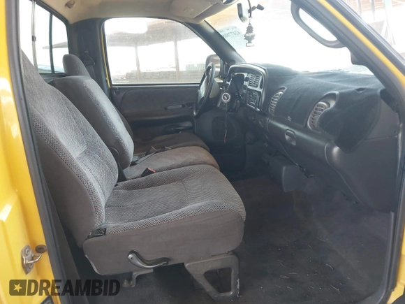 2000 Dodge 1500 z VIN 1B7HC16ZXYS543037, wystawiony jako IAAI lot #42477808 z przebiegiem 165 294 mil mil oraz . Historia ofert i sprzedaży dostępna na DreamBid. Obrazek 8.