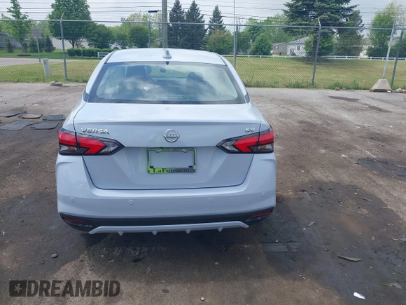 2024 Nissan Versa SV z VIN 3N1CN8EV1RL877066, wystawiony jako IAAI lot #42263312 z przebiegiem 6 081 mil mil oraz . Historia ofert i sprzedaży dostępna na DreamBid. Obrazek 16.