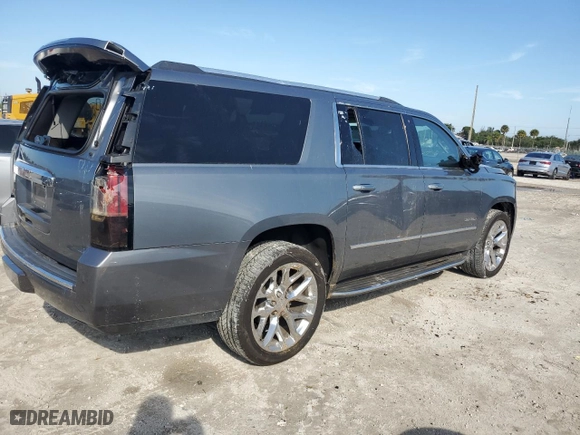 2020 GMC Yukon XL Denali with VIN 1GKS1HKJ8LR293922, listed as a Copart auction lot 76233074 with 67,273 mi miles and Salvage Title. Bid and sale history available at carsss.com. Image 3.