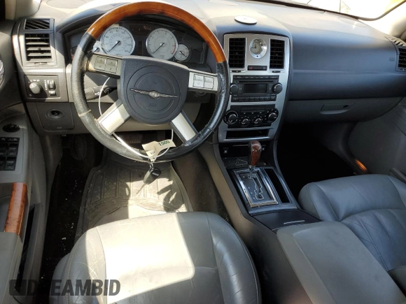 2005 Chrysler 300 with VIN 2C3JA63H95H142411, listed as a Copart auction lot 50592134 with 181,958 mi miles and Clean Title. Bid and sale history available at carsss.com. Image 8.