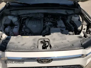 2024 Toyota Highlander XLE with VIN 5TDAAAB53RS028837, listed as a Copart auction lot 52251485 with 31,040 mi miles and Salvage title. Bid and sale history available at DreamBid. Image 12.