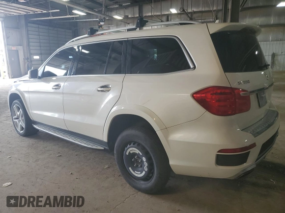 2013 Mercedes-Benz GL-Class GL 550 with VIN 4JGDF7DE8DA198319, listed as a Copart auction lot 67268094 with 177,699 mi miles and Clean Title. Bid and sale history available at carsss.com. Image 2.