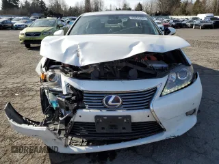 2013 Lexus ES 300h z VIN JTHBW1GG2D2018105, wystawiony jako Copart lot #45091035 z przebiegiem 182 016 mil mil oraz Szkoda całkowita • Salvage title. Historia ofert i sprzedaży dostępna na DreamBid. Obrazek 5.