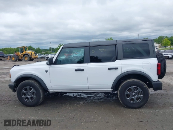 2024 Ford Bronco Big Bend with VIN 1FMDE7BH6RLB22321, listed as a IAAI auction lot 42355352 with 7,448 mi miles and . Bid and sale history available at DreamBid. Image 15.