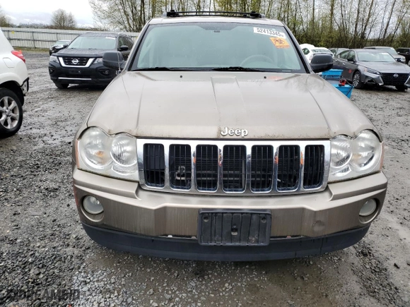 2005 Jeep Grand Cherokee Limited with VIN 1J4HR58N05C678429, listed as a Copart auction lot 52413345 with 179,816 mi miles and Clean Title. Bid and sale history available at carsss.com. Image 5.