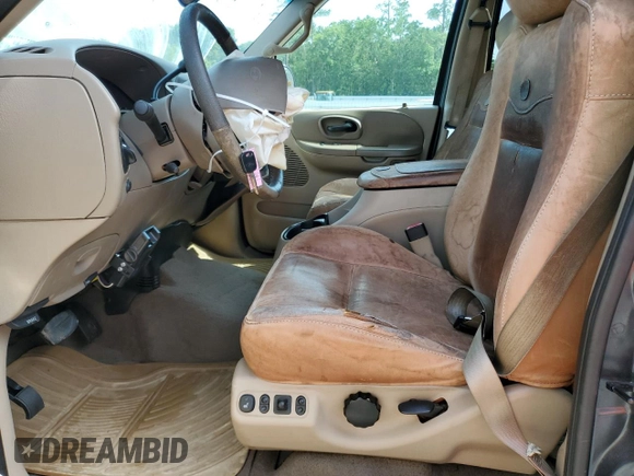 2001 Ford F-150 XLT z VIN 1FTRW08L21KB37421, wystawiony jako Copart lot #57114015 z przebiegiem 288 942 mil mil oraz Szkoda całkowita • Salvage title. Historia ofert i sprzedaży dostępna na DreamBid. Obrazek 7.