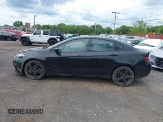 2015 Dodge Dart SXT с VIN 1C3CDFBB8FD405029, выставлен на аукционе IAAI как лот 42364957 с пробегом 50 919 миль миль и . История ставок и продаж доступна на DreamBid. Изображение 14.