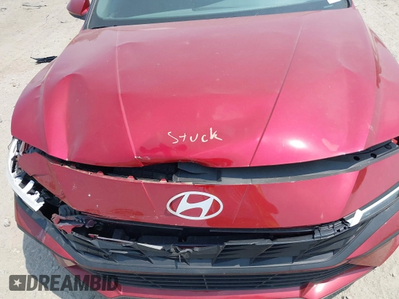 2024 Hyundai Elantra SE with VIN KMHLL4DG7RU844685, listed as a IAAI auction lot 42335520 with 2,534 mi miles and . Bid and sale history available at DreamBid. Image 10.