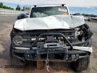 2022 Ford Bronco with VIN 1FMDE5CP2NLB89339, listed as a Copart auction lot 71965134 with 31,409 mi miles and Salvage Title. Bid and sale history available at DreamBid. Image 5.