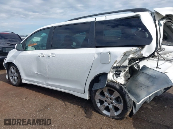 2012 Toyota Sienna SE с VIN 5TDXK3DC3CS268136, выставлен на аукционе IAAI как лот 42153110 с пробегом 248 887 миль миль и . История ставок и продаж доступна на DreamBid. Изображение 15.