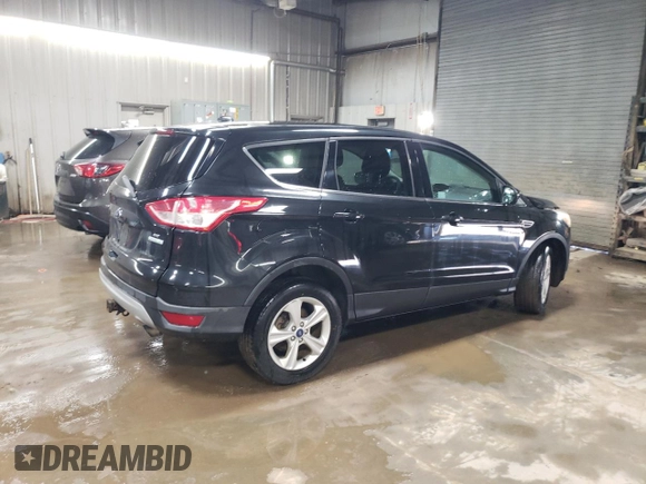 2014 Ford Escape SE with VIN 1FMCU0G99EUA36061, listed as a Copart auction lot 47633235 with 270,893 mi miles and Salvage Title. Bid and sale history available at carsss.com. Image 3.