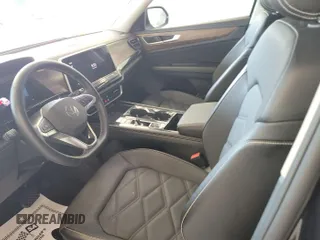 2024 Volkswagen Atlas SE z VIN 1V2HR2CA9RC554298, wystawiony jako IAAI lot #42851017 z przebiegiem 18 815 mil mil oraz . Historia ofert i sprzedaży dostępna na DreamBid. Obrazek 17.