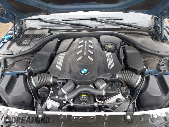 2020 BMW 8 Series M850i xDrive with VIN WBABC4C03LCE83098, listed as a IAAI auction lot 41430012 with 27,073 mi miles. Bid and sale history available at carsss.com. Image 10.