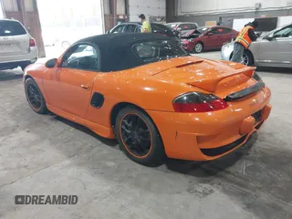 2003 Porsche Boxster с VIN WP0CA29893U622737, выставлен на аукционе IAAI как лот 42217554 с пробегом Не указан миль и . История ставок и продаж доступна на DreamBid. Изображение 3.