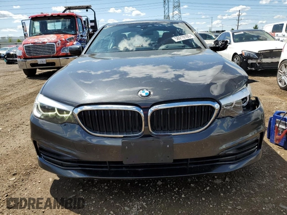 2019 BMW 5 Series 530i xDrive z VIN WBAJA7C51KG911480, wystawiony jako Copart lot #58219105 z przebiegiem 67 557 mil mil oraz Szkoda całkowita • Salvage title. Historia ofert i sprzedaży dostępna na DreamBid. Obrazek 5.
