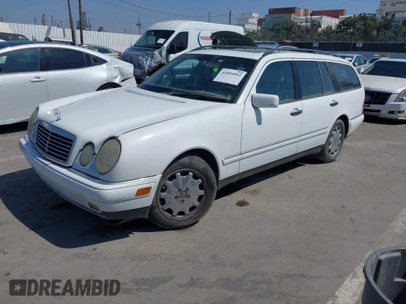 1999 Mercedes-Benz E-Class with VIN WDBJH65F7XA787254, listed as a IAAI auction lot 41884002 with 1 mi miles. Bid and sale history available at carsss.com. Image 2.