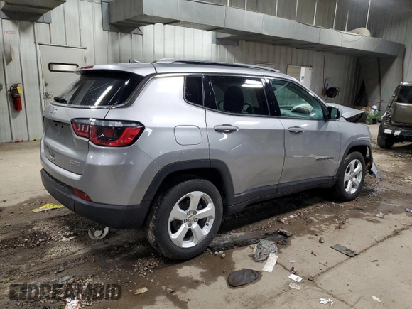 2019 Jeep Compass Latitude with VIN 3C4NJCBBXKT711715, listed as a Copart auction lot 52014415 with 57,527 mi miles and Non Repairable. Bid and sale history available at DreamBid. Image 3.