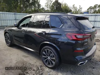 2022 BMW X5 xDrive40i with VIN 5UXCR6C05N9M87988, listed as a Copart auction lot 70896652 with 571 mi miles. Bid and sale history available at carsss.com. Image 2.