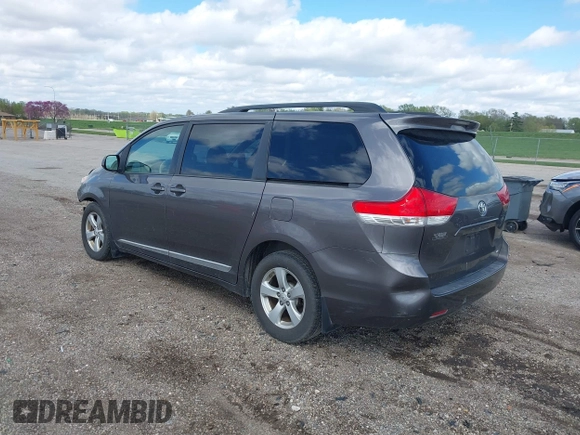 2012 Toyota Sienna LE AAS with VIN 5TDKK3DC5CS270481, listed as a IAAI auction lot 42093687 with 208,899 mi miles. Bid and sale history available at carsss.com. Image 3.