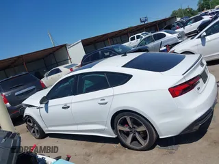 2024 Audi A5 Sportback S line Premium Plus z VIN WAUFACF52RA118986, wystawiony jako IAAI lot #41962998 z przebiegiem 2 089 mil mil oraz . Historia ofert i sprzedaży dostępna na DreamBid. Obrazek 14.