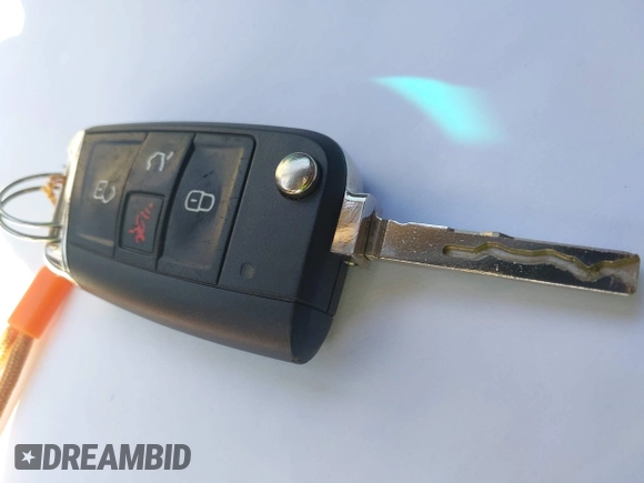 2020 Volkswagen Tiguan SE z VIN 3VV3B7AX8LM120160, wystawiony jako IAAI lot #42316791 z przebiegiem 38 702 mil mil oraz . Historia ofert i sprzedaży dostępna na DreamBid. Obrazek 11.