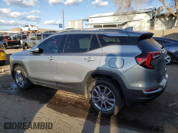 2023 GMC Terrain SLT z VIN 3GKALVEGXPL144266, wystawiony jako Copart lot #47568015 z przebiegiem 30 084 mil mil oraz Szkoda całkowita • Salvage title. Historia ofert i sprzedaży dostępna na DreamBid. Obrazek 2.