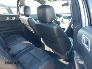 2014 Ford Explorer XLT z VIN 1FM5K7D80EGA58015, wystawiony jako IAAI lot #40982059 z przebiegiem 193 797 mil mil oraz . Historia ofert i sprzedaży dostępna na DreamBid. Obrazek 8.