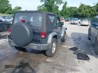 2016 Jeep Wrangler Black Bear с VIN 1C4AJWAG1GL201303, выставлен на аукционе IAAI как лот 42604644 с пробегом 111 210 миль миль и . История ставок и продаж доступна на DreamBid. Изображение 4.
