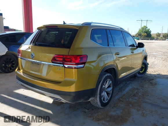 2018 Volkswagen Atlas S z VIN 1V2AR2CAXJC525334, wystawiony jako IAAI lot #42247997 z przebiegiem 268 647 mil mil oraz . Historia ofert i sprzedaży dostępna na DreamBid. Obrazek 4.