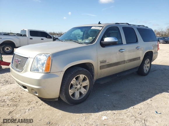 2013 GMC Yukon XL SLT with VIN 1GKS1KE07DR358552, listed as a Copart auction lot 47064535 with 195,880 mi miles and Clean Title. Bid and sale history available at carsss.com. Image 1.