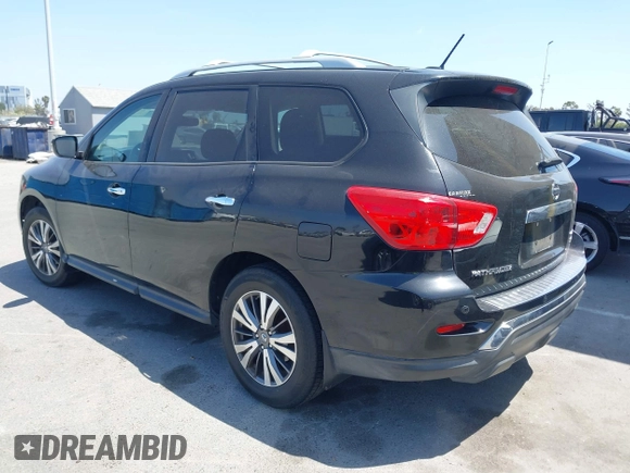 2017 Nissan Pathfinder Platinum with VIN 5N1DR2MM6HC615528, listed as a IAAI auction lot 42349325 with 155,632 mi miles and . Bid and sale history available at DreamBid. Image 3.