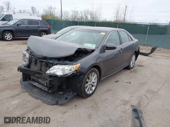 2014 Toyota Camry L with VIN 4T4BF1FK6ER364253, listed as a IAAI auction lot 42011773 with 87,051 mi miles. Bid and sale history available at carsss.com. Image 2.