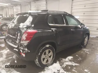 2017 Chevrolet Trax LT with VIN 3GNCJPSB6HL232738, listed as a IAAI auction lot 41257753 with 68,403 mi miles. Bid and sale history available at carsss.com. Image 4.