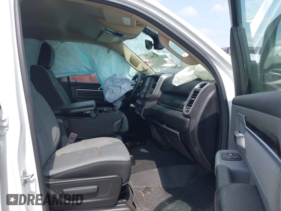 2020 Ram 1500 Big Horn с VIN 1C6SRFFT9LN321942, выставлен на аукционе IAAI как лот 42290626 с пробегом Не указан миль и . История ставок и продаж доступна на DreamBid. Изображение 5.