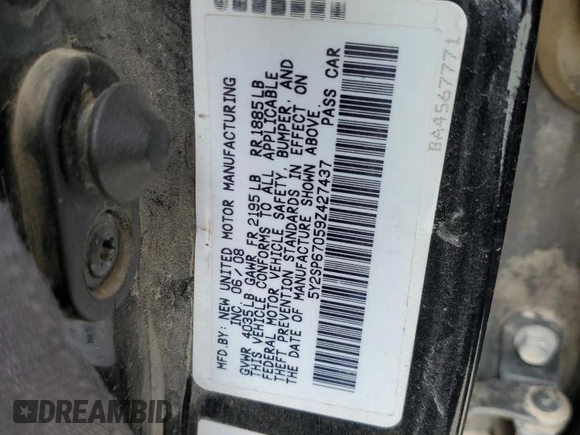 2009 Pontiac Vibe w/1SB with VIN 5Y2SP67059Z427437, listed as a Copart auction lot 66543194 with Not Provided miles and Salvage Title. Bid and sale history available at carsss.com. Image 13.