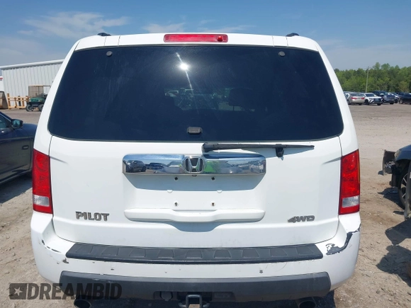 2009 Honda Pilot EX-L with VIN 5FNYF48619B022699, listed as a IAAI auction lot 42016173 with 204,190 mi miles and . Bid and sale history available at carsss.com. Image 16.