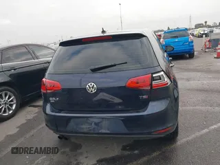 2017 Volkswagen Golf S z VIN 3VW217AU1HM043235, wystawiony jako IAAI lot #42104485 z przebiegiem 66 746 mil mil oraz . Historia ofert i sprzedaży dostępna na DreamBid. Obrazek 17.