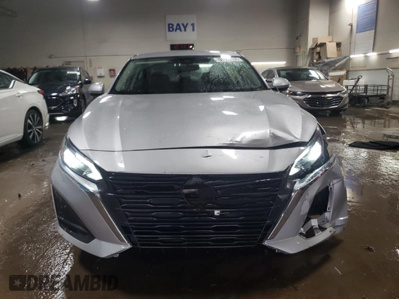 2023 Nissan Altima S with VIN 1N4BL4BV0PN324598, listed as a Copart auction lot 51869385 with 60,700 mi miles and Salvage Title. Bid and sale history available at DreamBid. Image 5.