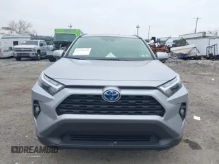 2024 Toyota RAV4 Hybrid XLE Premium with VIN JTMB6RFV0RD140022, listed as a IAAI auction lot 41779613 with 923 mi miles. Bid and sale history available at carsss.com. Image 11.