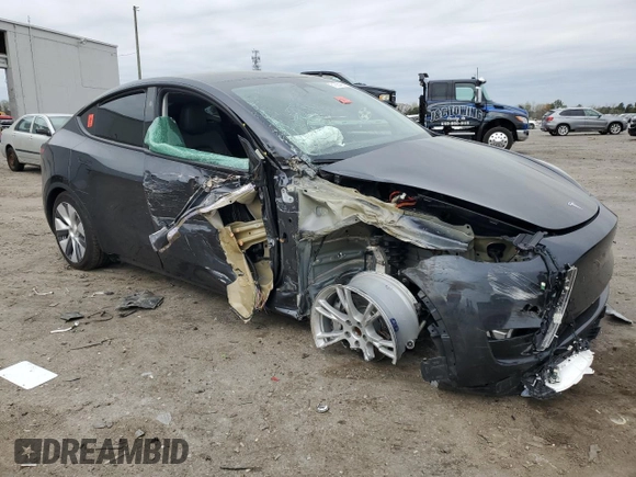 2024 Tesla Model Y с VIN 7SAYGDED1RF092027, выставлен на аукционе Copart как лот 51655485 с пробегом 22 010 миль миль и Списание • Salvage title. История ставок и продаж доступна на DreamBid. Изображение 4.